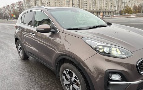 KIA Sportage IV рестайлинг, 2020 год, 2 800 000 рублей, 1 фотография