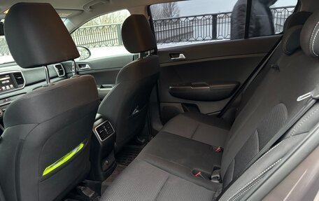 KIA Sportage IV рестайлинг, 2020 год, 2 800 000 рублей, 6 фотография