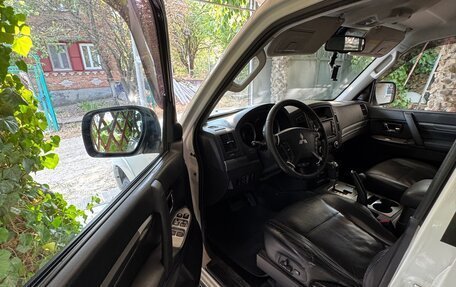 Mitsubishi Pajero IV, 2010 год, 1 839 000 рублей, 7 фотография