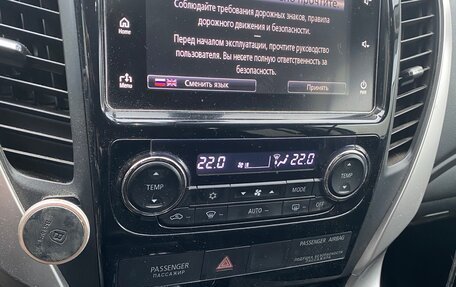 Mitsubishi Pajero Sport III рестайлинг, 2016 год, 3 000 000 рублей, 8 фотография