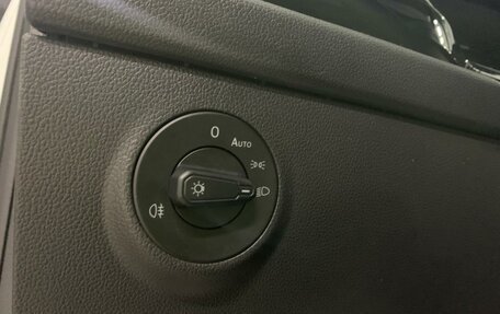 Volkswagen Taos, 2022 год, 2 250 000 рублей, 14 фотография