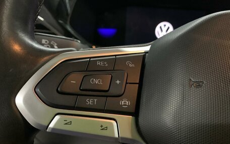 Volkswagen Taos, 2022 год, 2 250 000 рублей, 18 фотография