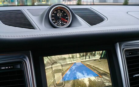 Porsche Macan I рестайлинг, 2014 год, 3 400 000 рублей, 23 фотография