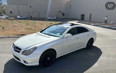 Mercedes-Benz CLS, 2005 год, 2 000 000 рублей, 1 фотография