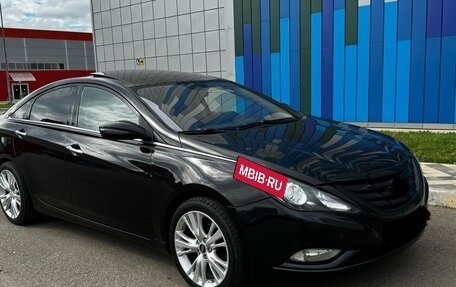 Hyundai Sonata VI, 2011 год, 950 000 рублей, 10 фотография