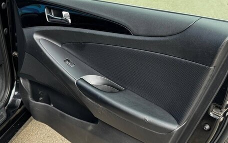 Hyundai Sonata VI, 2011 год, 950 000 рублей, 22 фотография