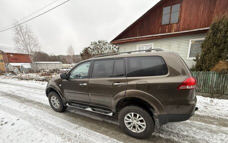 Mitsubishi Pajero Sport II рестайлинг, 2014 год, 1 500 000 рублей, 5 фотография