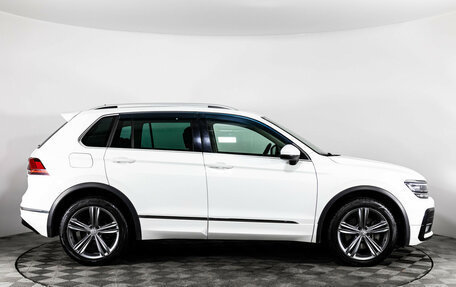 Volkswagen Tiguan II, 2018 год, 2 679 000 рублей, 4 фотография