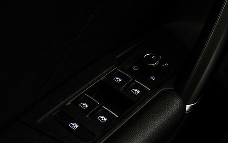 Volkswagen Tiguan II, 2018 год, 2 679 000 рублей, 25 фотография