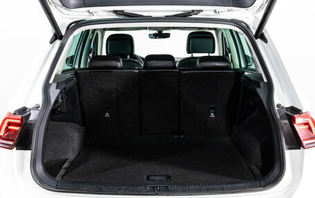 Volkswagen Tiguan II, 2018 год, 2 679 000 рублей, 29 фотография