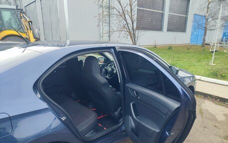 Skoda Rapid I, 2014 год, 830 000 рублей, 10 фотография