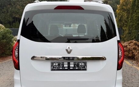 Renault Kangoo, 2022 год, 2 500 000 рублей, 2 фотография