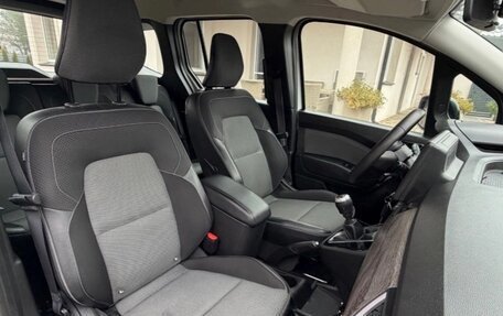 Renault Kangoo, 2022 год, 2 500 000 рублей, 15 фотография