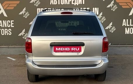 Chrysler Voyager IV, 2003 год, 585 000 рублей, 6 фотография