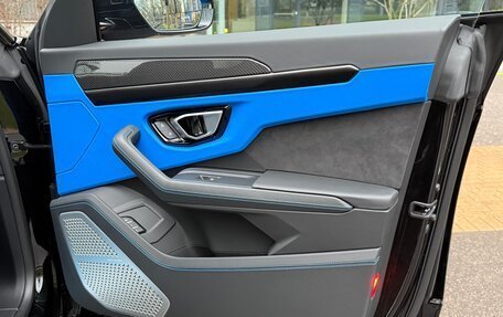 Lamborghini Urus I, 2024 год, 33 900 000 рублей, 28 фотография