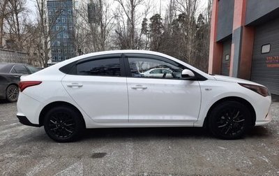 Hyundai Solaris II рестайлинг, 2021 год, 1 700 000 рублей, 1 фотография