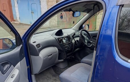 Toyota FunCargo, 2001 год, 450 000 рублей, 12 фотография