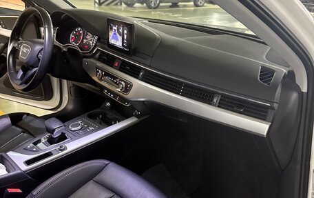 Audi A4, 2018 год, 2 500 000 рублей, 11 фотография