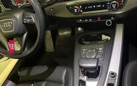 Audi A4, 2018 год, 2 500 000 рублей, 13 фотография