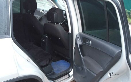 Volkswagen Tiguan I, 2011 год, 900 000 рублей, 11 фотография