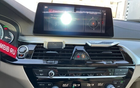 BMW 5 серия, 2018 год, 3 330 000 рублей, 13 фотография