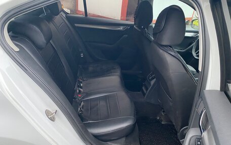 Skoda Octavia, 2019 год, 1 000 000 рублей, 11 фотография