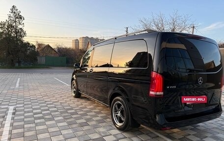 Mercedes-Benz V-Класс, 2014 год, 2 910 000 рублей, 14 фотография