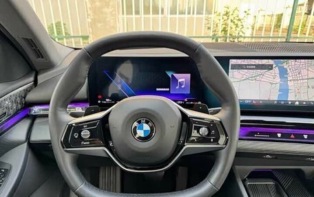 BMW 5 серия, 2024 год, 6 978 096 рублей, 8 фотография