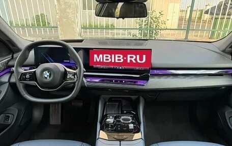 BMW 5 серия, 2024 год, 6 978 096 рублей, 9 фотография