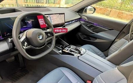 BMW 5 серия, 2024 год, 6 978 096 рублей, 7 фотография