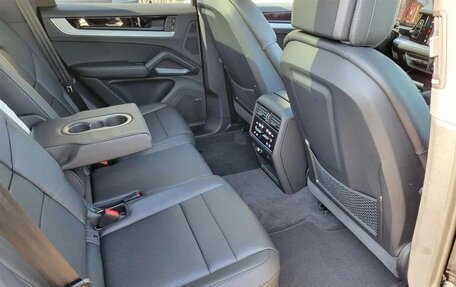 Porsche Cayenne III, 2025 год, 14 853 000 рублей, 24 фотография