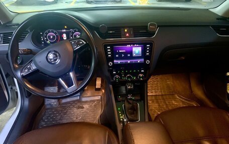 Skoda Octavia, 2018 год, 1 899 999 рублей, 9 фотография