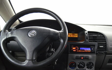 Opel Zafira A рестайлинг, 2003 год, 410 000 рублей, 20 фотография