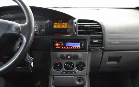 Opel Zafira A рестайлинг, 2003 год, 410 000 рублей, 22 фотография