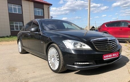 Mercedes-Benz S-Класс, 2011 год, 2 150 000 рублей, 1 фотография