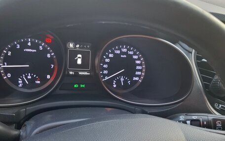 Hyundai Santa Fe III рестайлинг, 2017 год, 2 350 000 рублей, 7 фотография