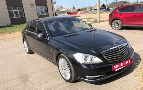Mercedes-Benz S-Класс, 2011 год, 2 150 000 рублей, 2 фотография