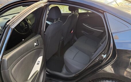 Hyundai Solaris II рестайлинг, 2013 год, 550 000 рублей, 9 фотография