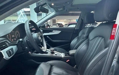 Audi A4, 2021 год, 2 950 000 рублей, 2 фотография