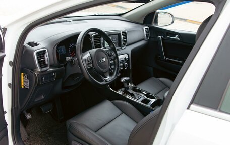 KIA Sportage IV рестайлинг, 2018 год, 1 795 000 рублей, 13 фотография