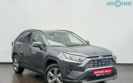 Toyota RAV4, 2020 год, 3 400 000 рублей, 3 фотография