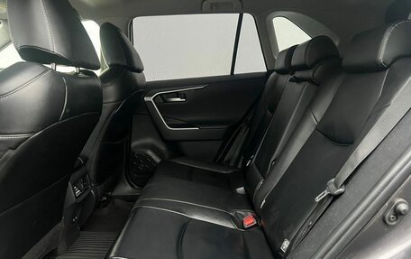 Toyota RAV4, 2020 год, 3 400 000 рублей, 11 фотография