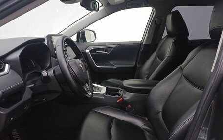 Toyota RAV4, 2020 год, 3 400 000 рублей, 10 фотография