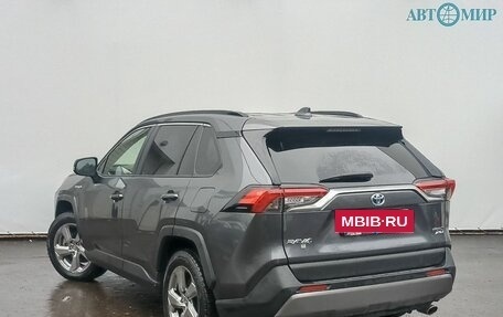 Toyota RAV4, 2020 год, 3 400 000 рублей, 7 фотография