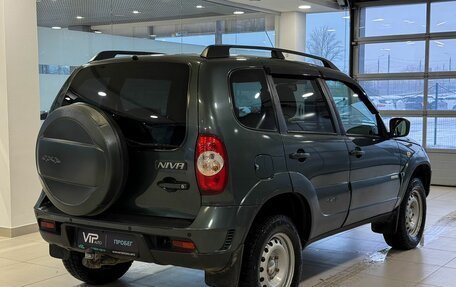 Chevrolet Niva I рестайлинг, 2017 год, 845 000 рублей, 6 фотография