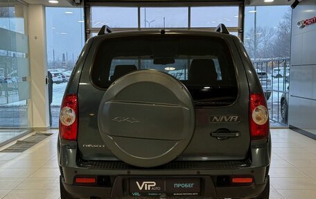 Chevrolet Niva I рестайлинг, 2017 год, 845 000 рублей, 5 фотография