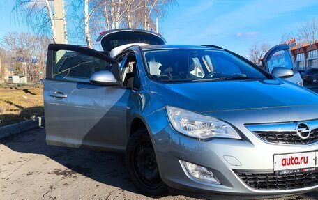Opel Astra J, 2012 год, 1 050 000 рублей, 3 фотография