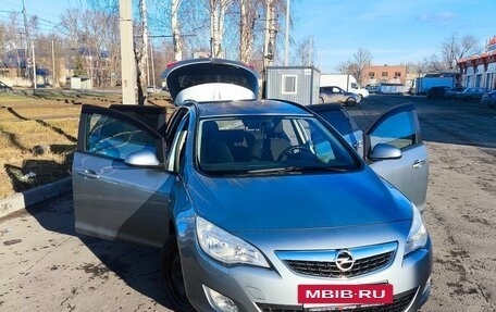 Opel Astra J, 2012 год, 1 050 000 рублей, 2 фотография