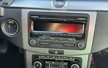 Volkswagen Passat B7, 2011 год, 1 470 000 рублей, 12 фотография