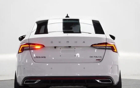 Skoda Octavia IV, 2021 год, 1 610 000 рублей, 5 фотография